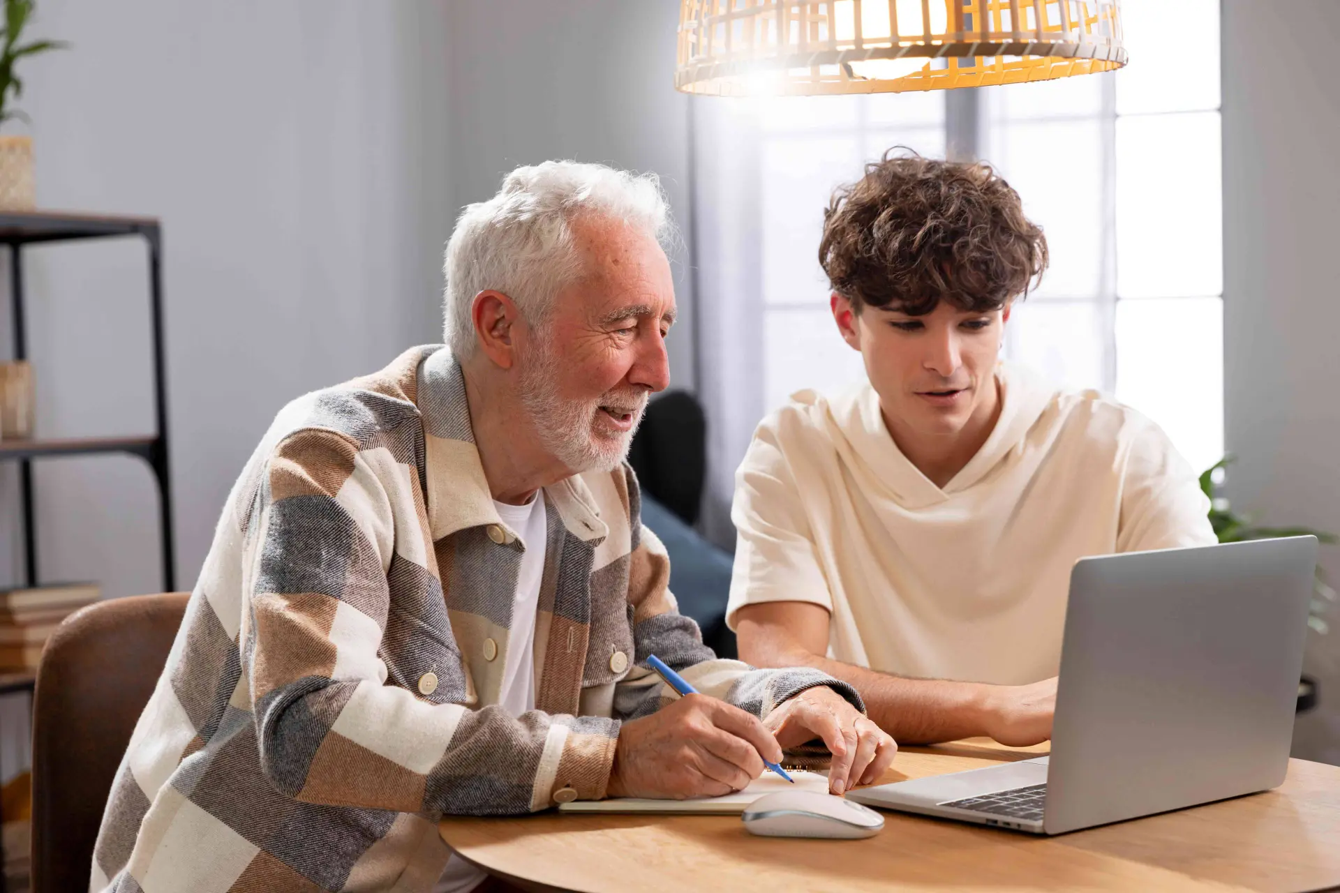 medium-shot-man-grandchild-with-laptop