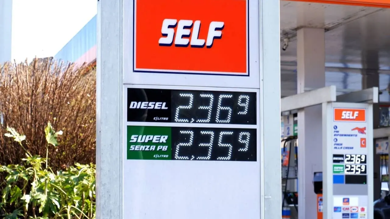 benzina 10 marzo 2022 2