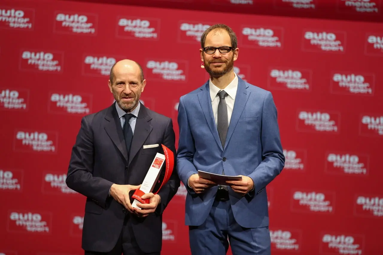 01 luca napolitano head of emea fiat and abarth brands and sebastian renz auto motor und sport