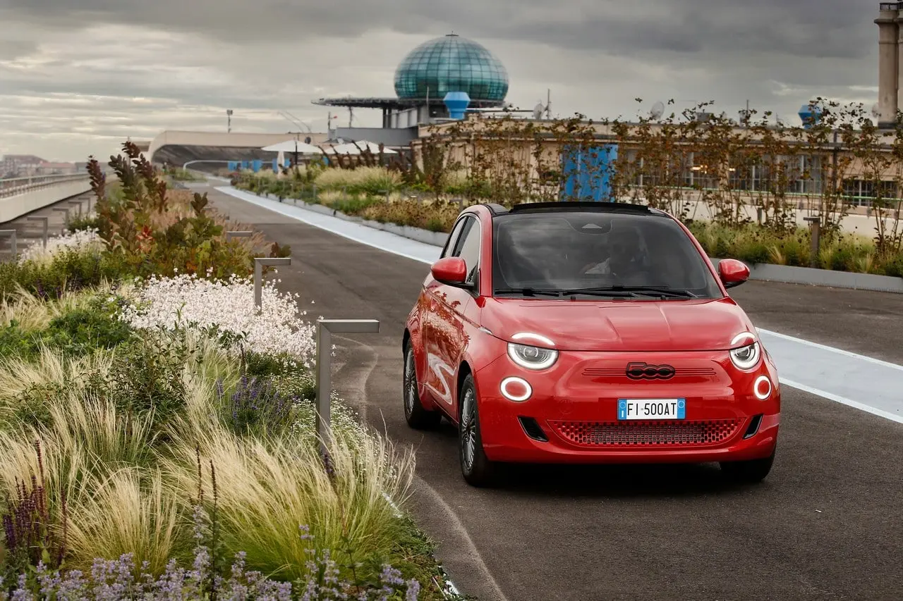 02 new fiat 500 red