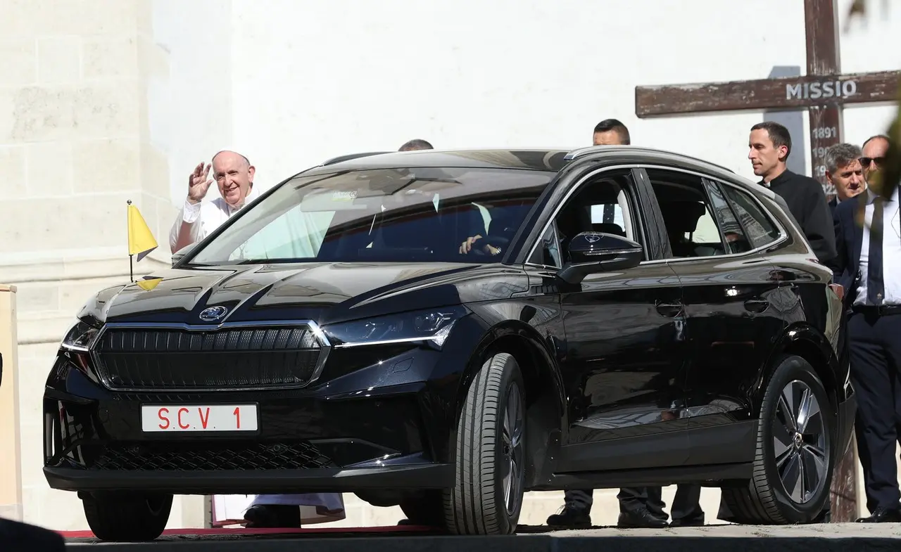 1 skoda enyaq iv al servizio del santo padre vgi uo responsabile vk data di creazione 13092021 classe 91