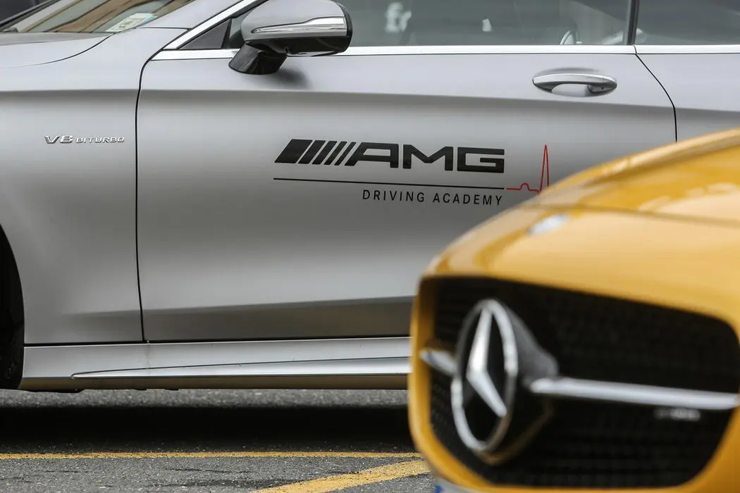 1138865 2330772 1050 700 amg performance tour7 2