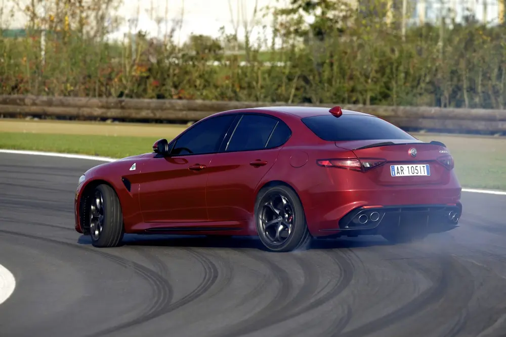160510 alfa romeo giulia quadrifoglio 05