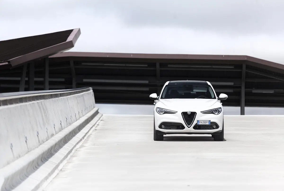 170531 alfa romeo stelvio 06