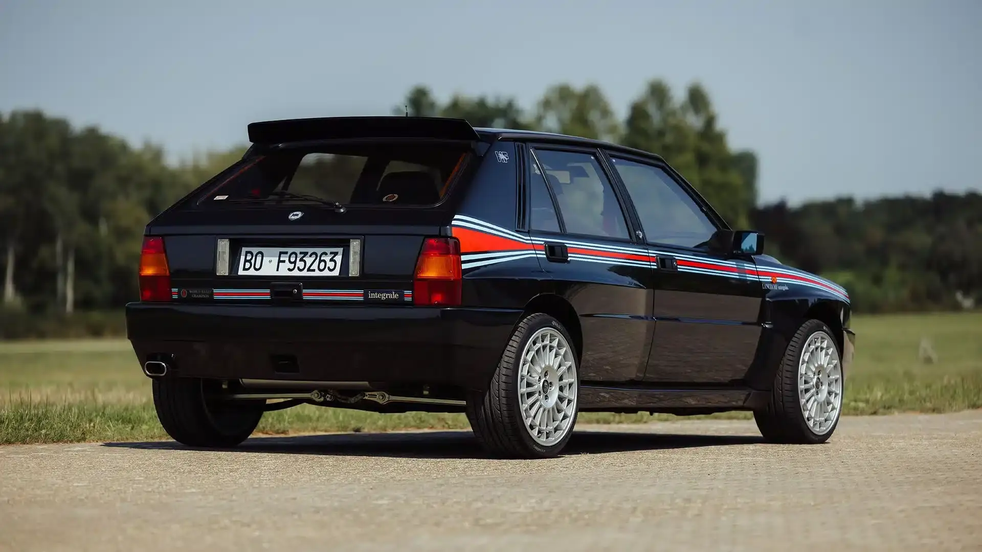 1992 lancia delta hf integrale 16v evoluzione martini speciale