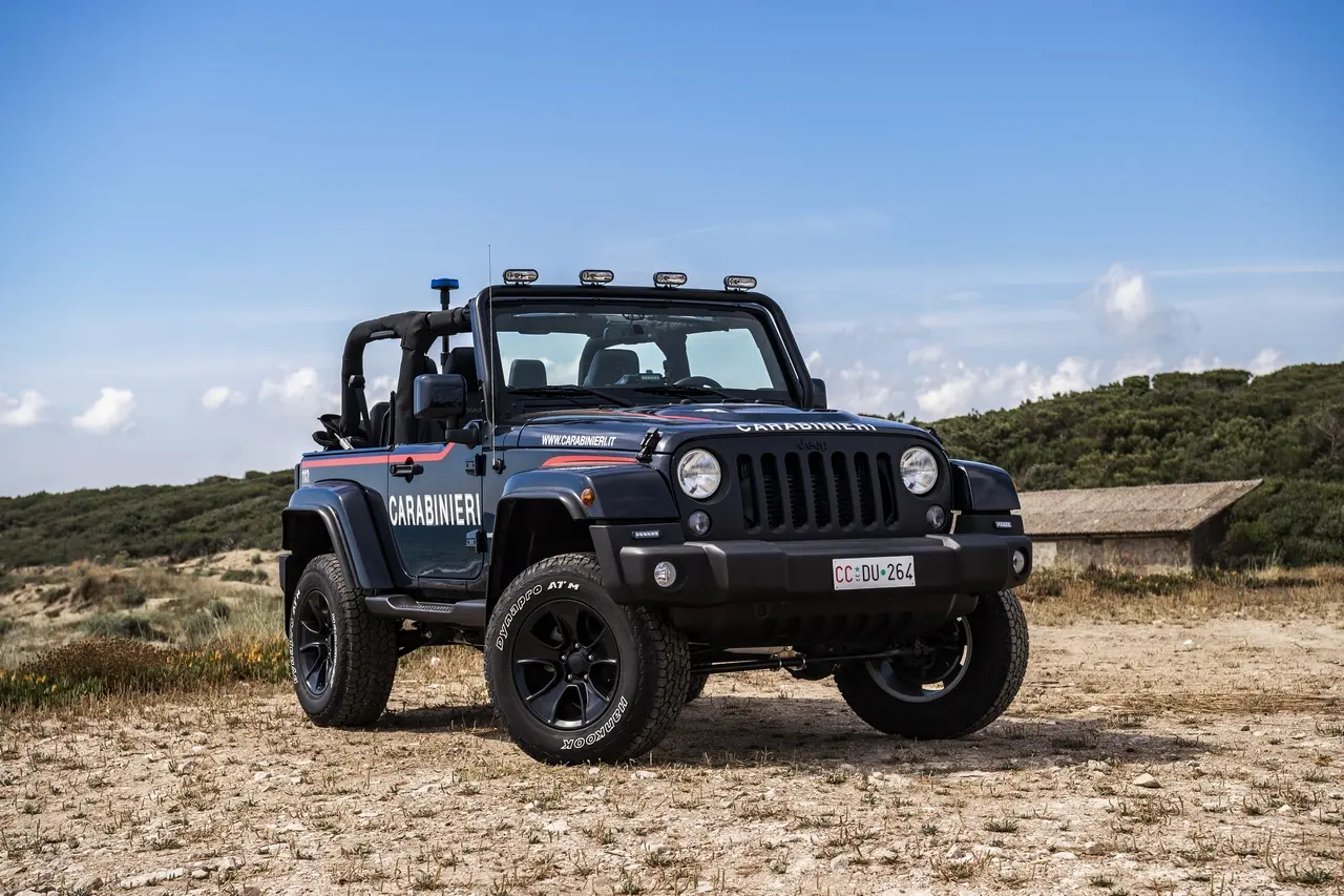 2 jeep wrangler carabinieri