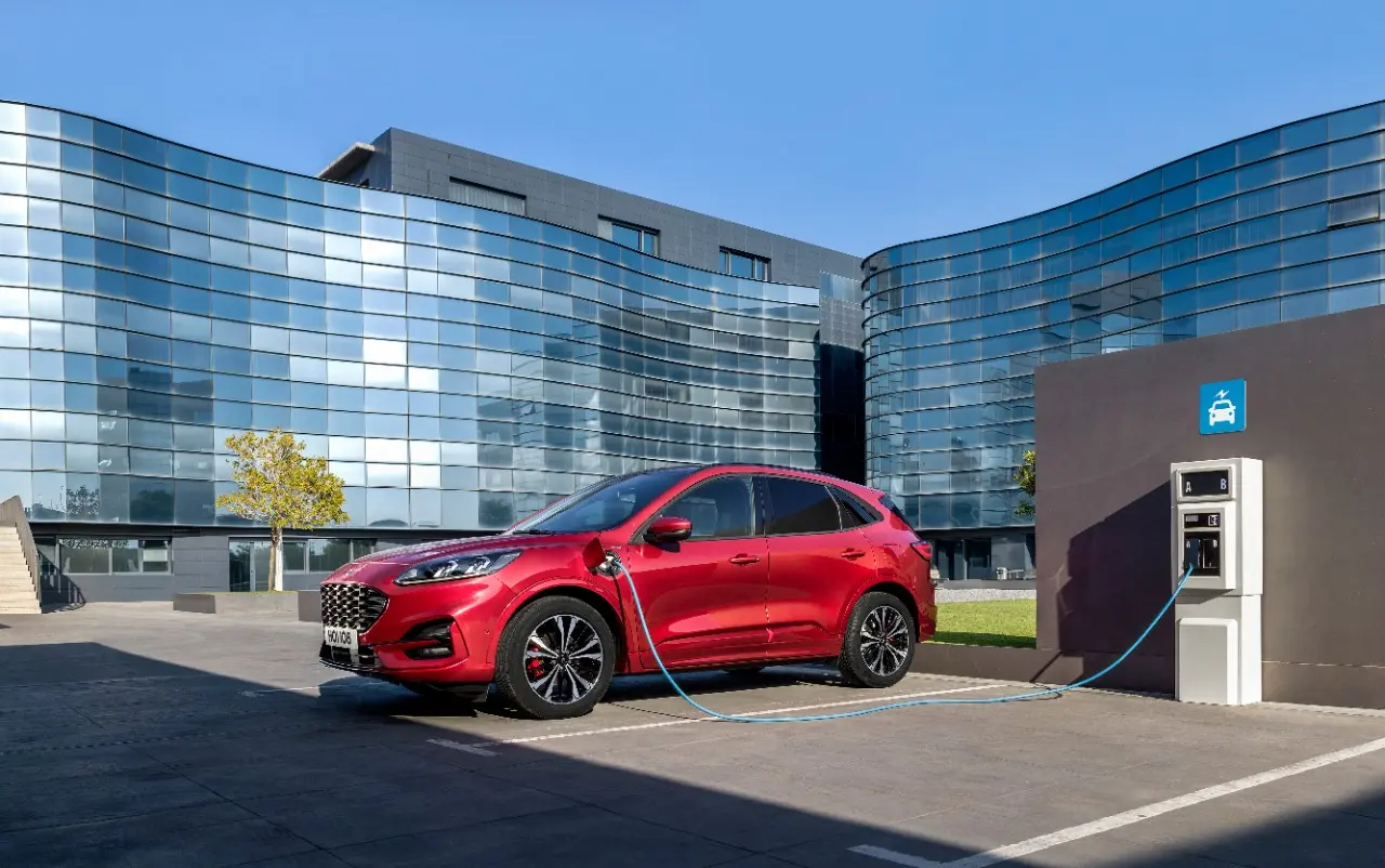 2019 ford kuga side charging