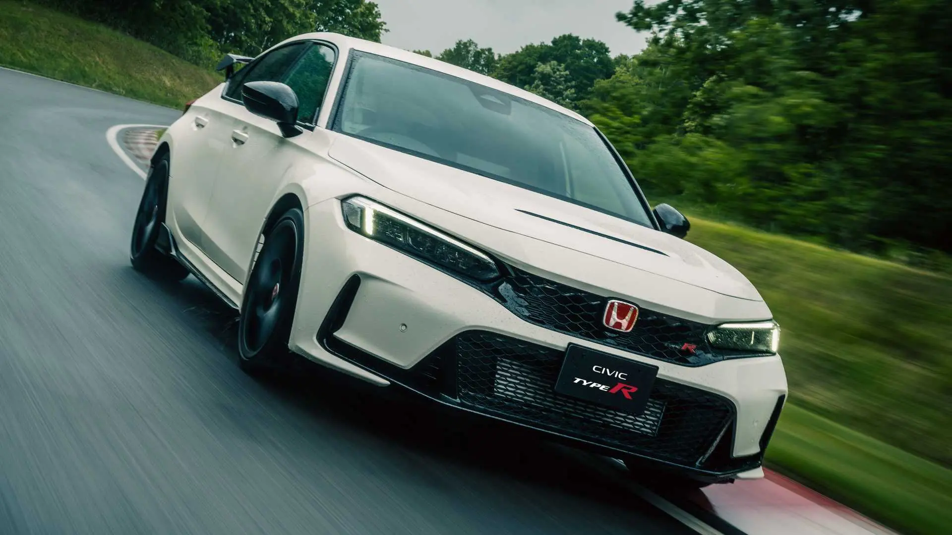 2023 honda civic type r front view