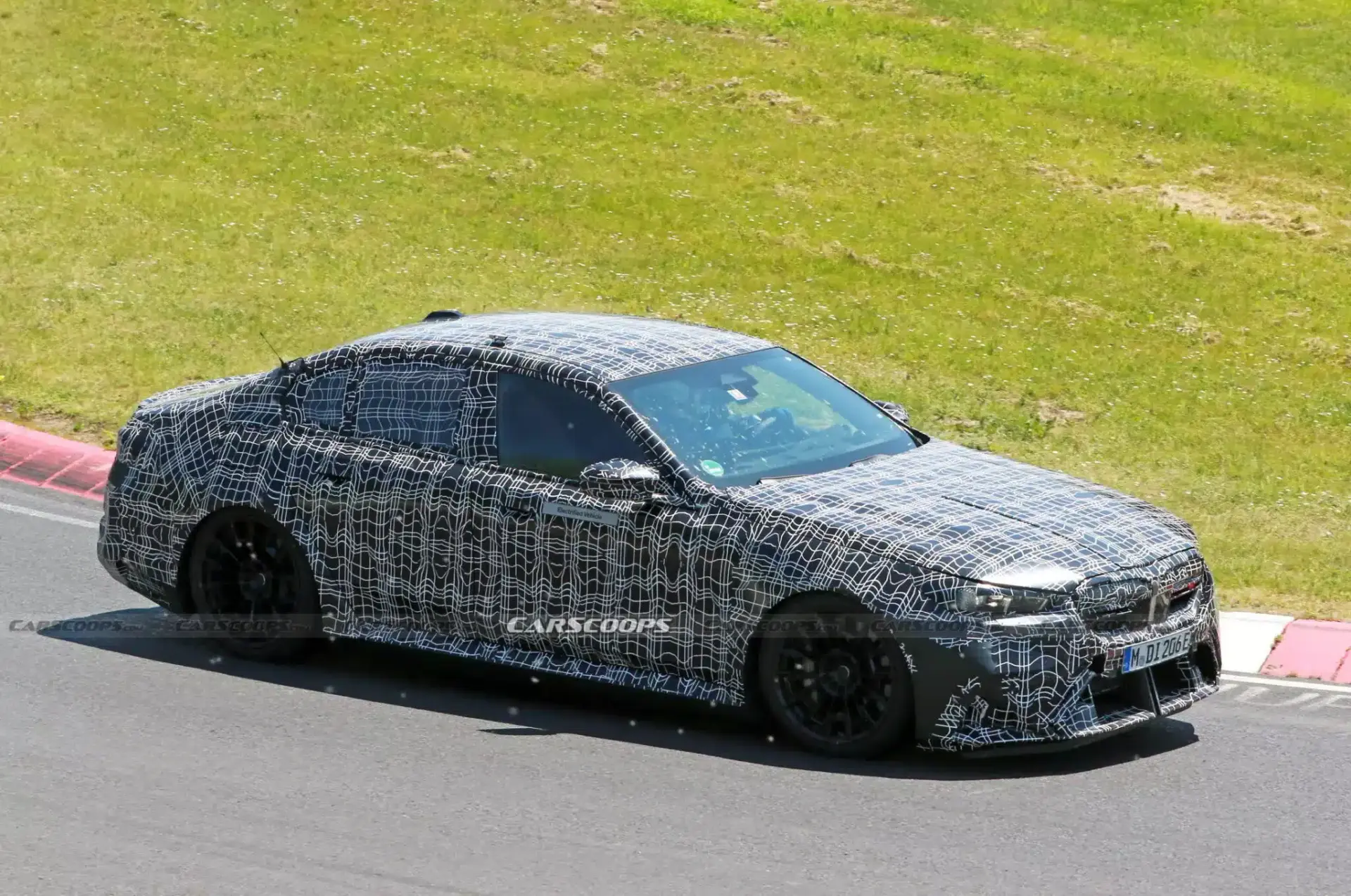 2025 bmw m5 carpix 15 2048x1359 1
