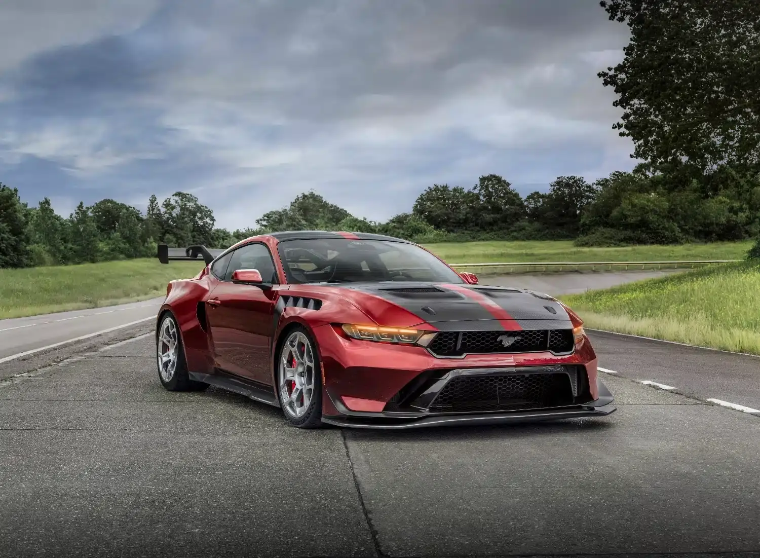 2025 ford mustang gtd exterior 01