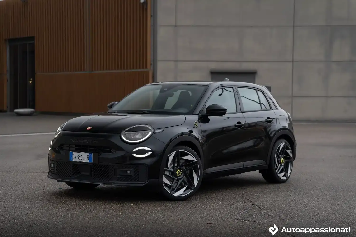 abarth 600e turismo 01