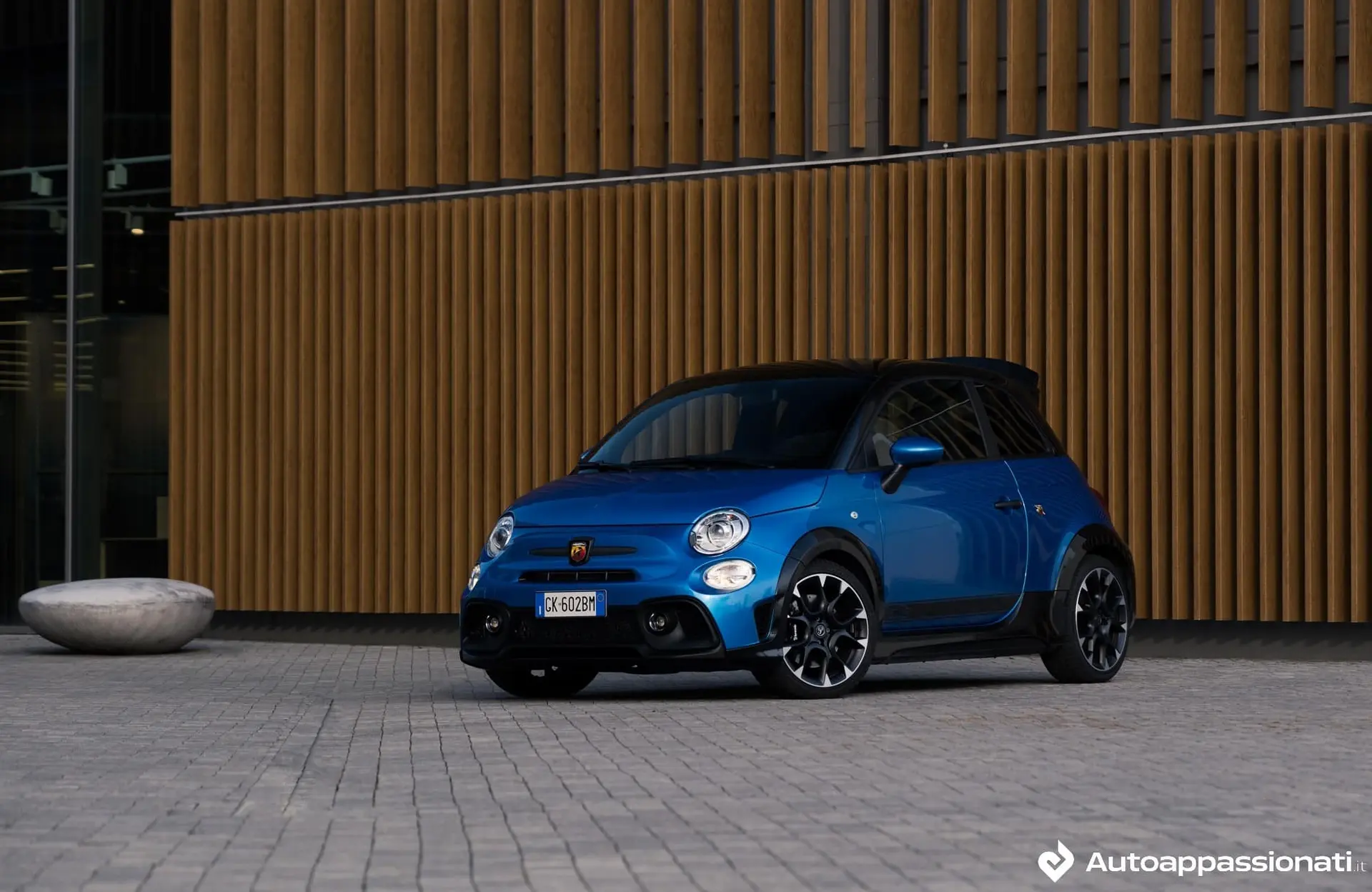 abarth 695 tributo 131 rally tre quarti frontale