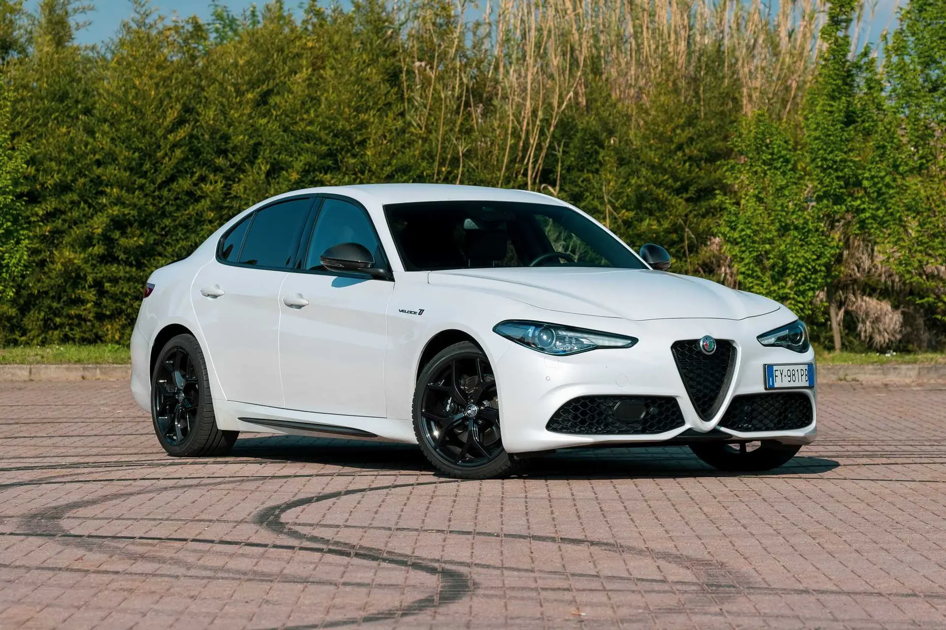 alfa romeo giulia veloce ti 01