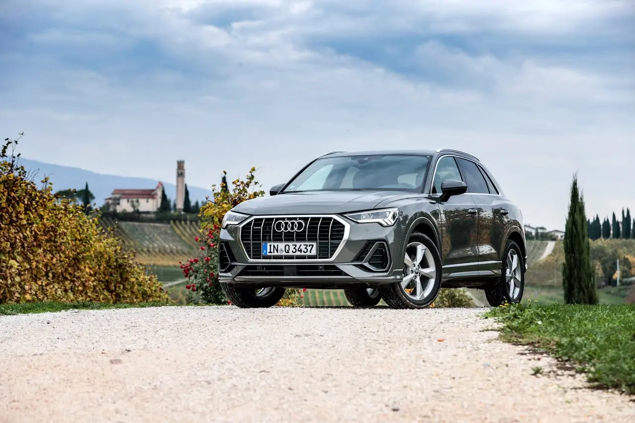 audi q3 02