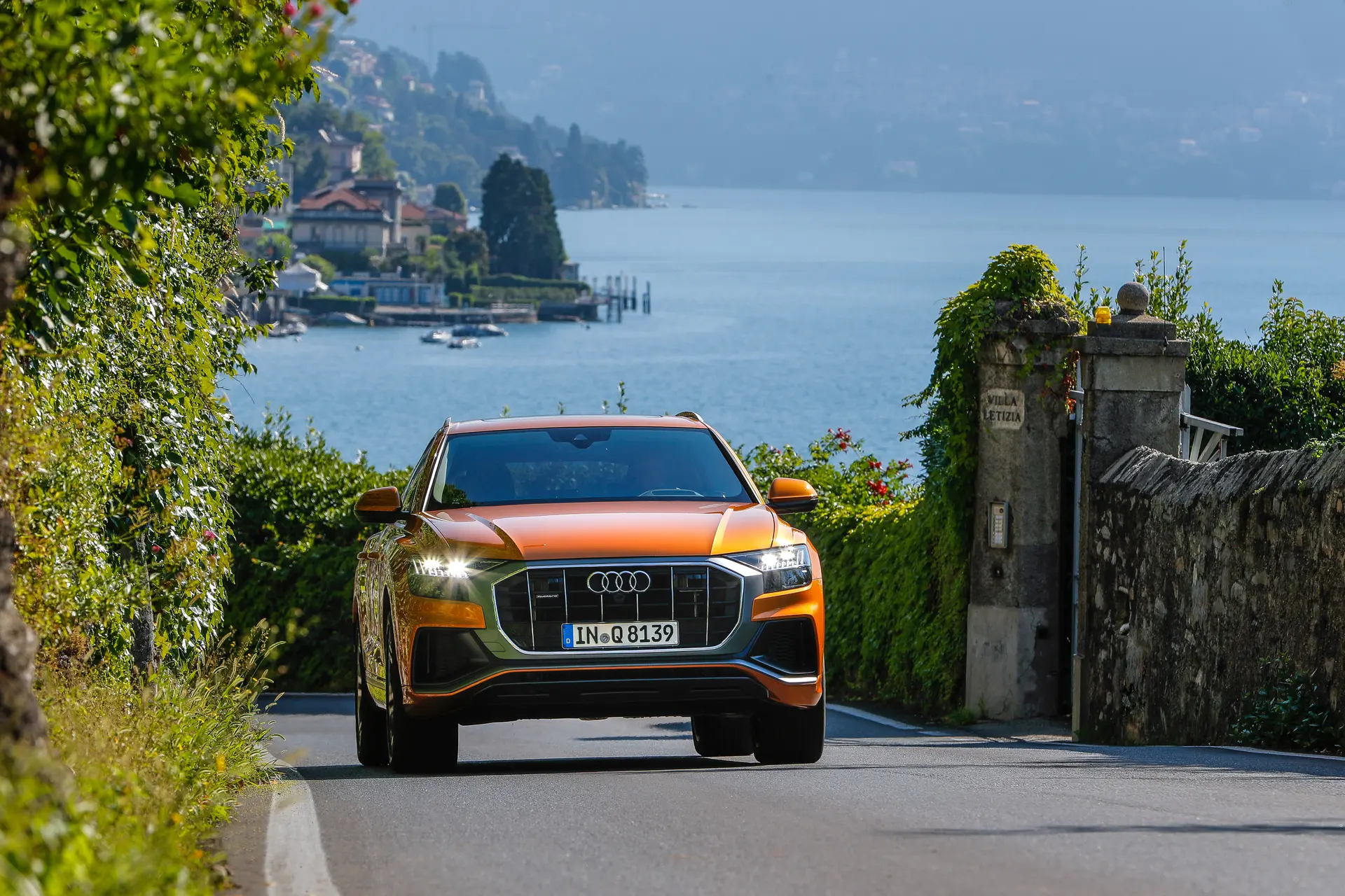 audi q8 12