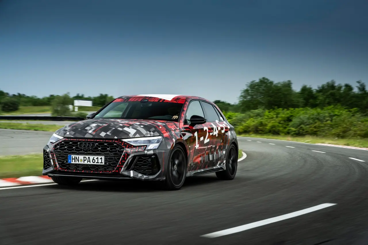 audi rs 3 sportback camouflage 004