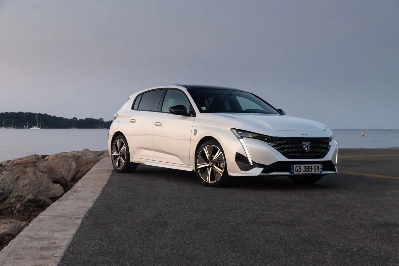 car design award 2021 peugeot