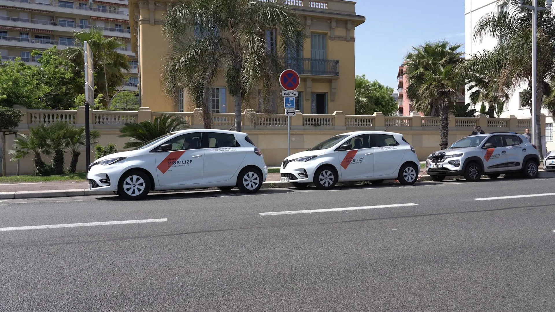 car sharing mobilize share e zity by mobilize