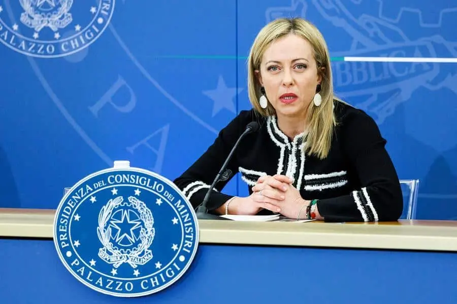 conferenza meloni