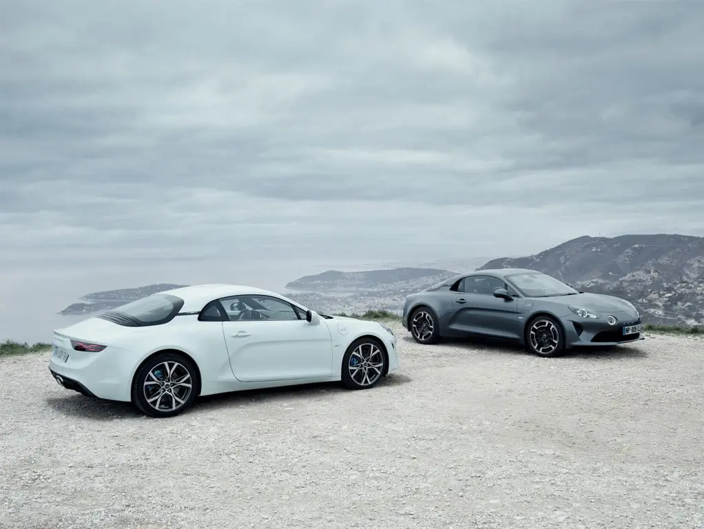 cs alpine apre la commercializzazione delle a110 pure e legende