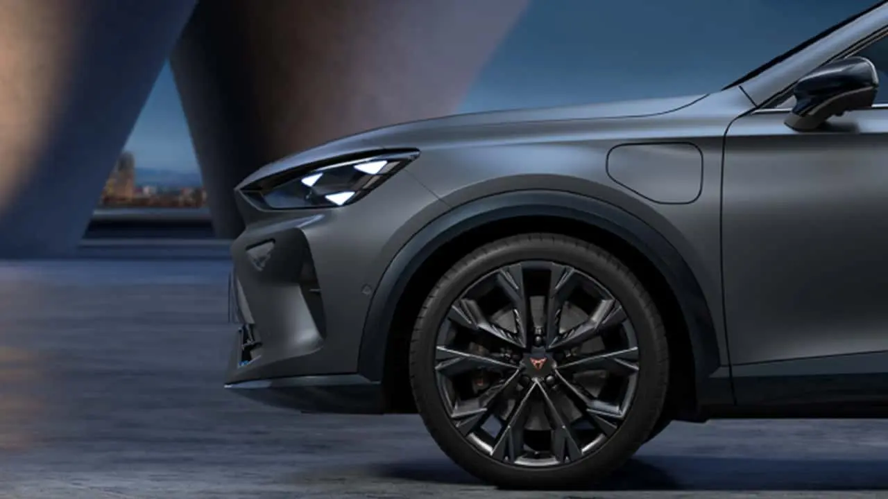 cupra formentor dark stone