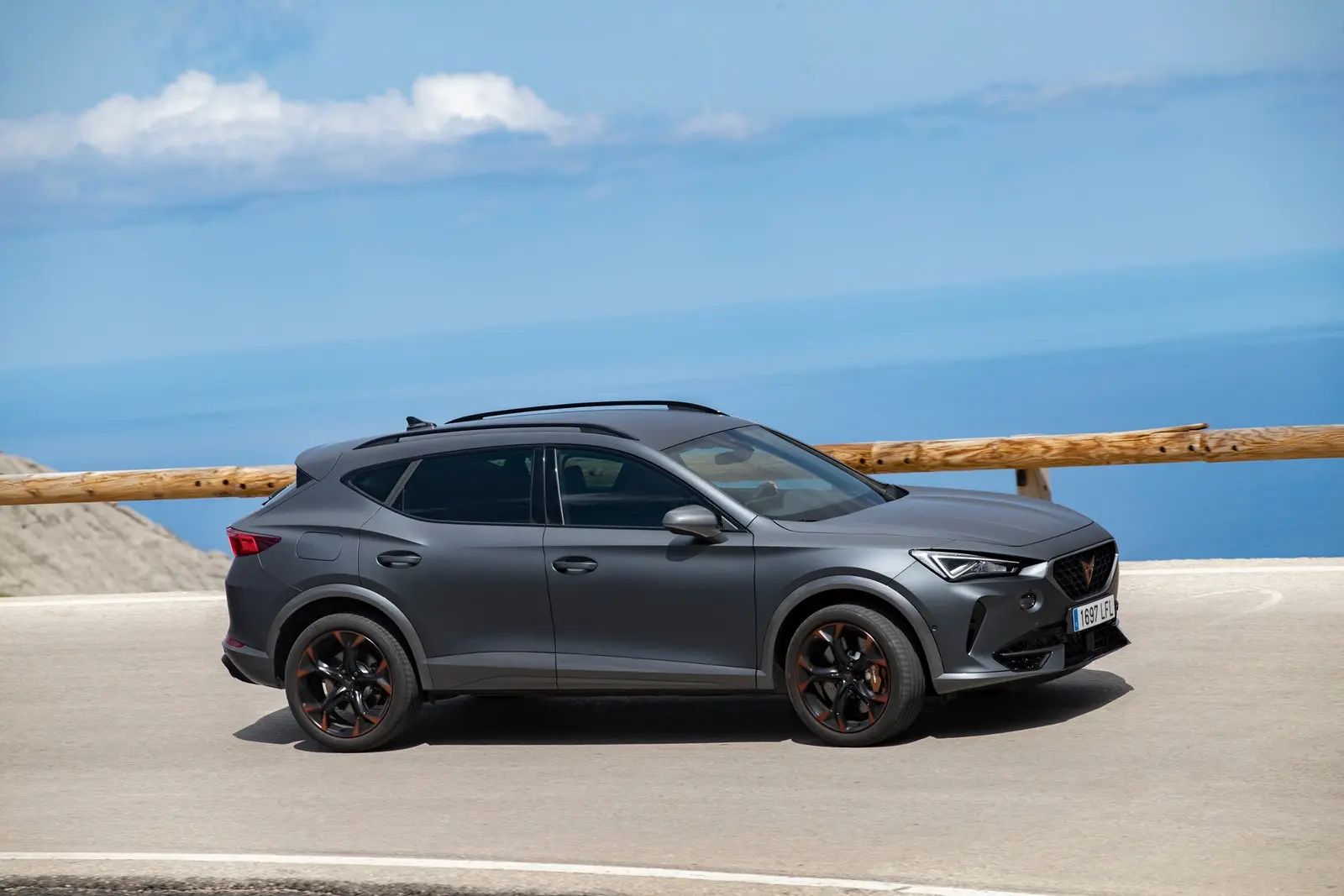 cupra formentor laterale