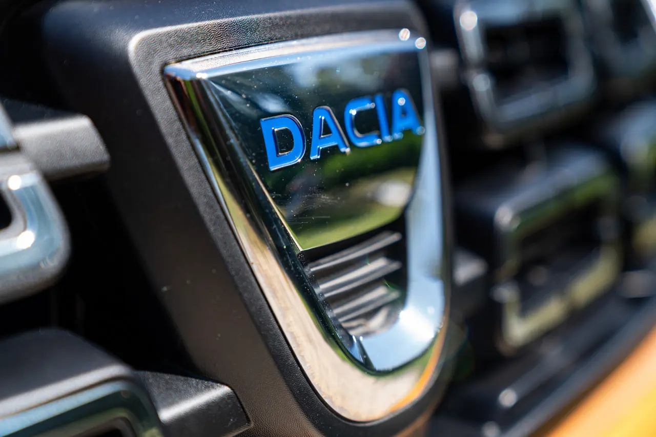 dacia duster gpl 2020 01