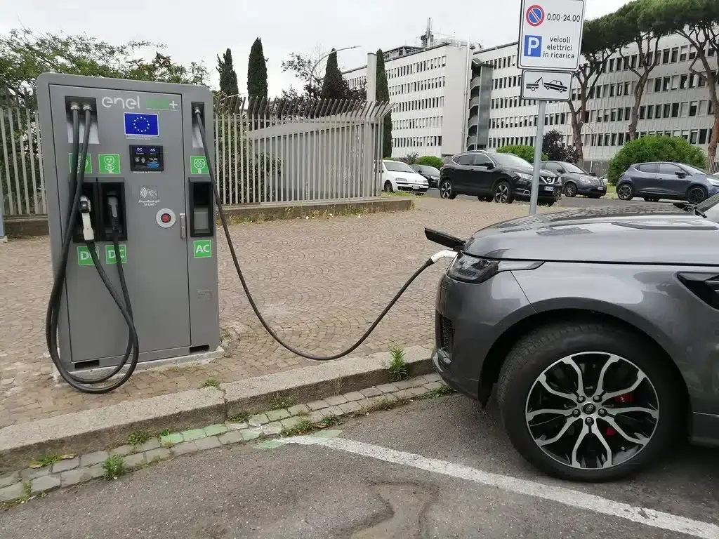 elettrico ricarica