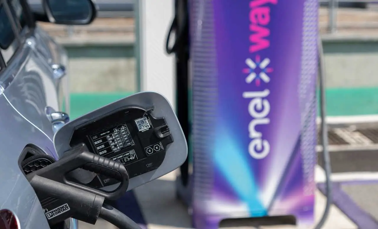 enel x way colonnina ricarica