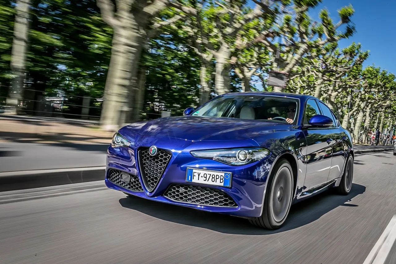 fca germany alfa romeo giulia sprint blue anodizzato 036