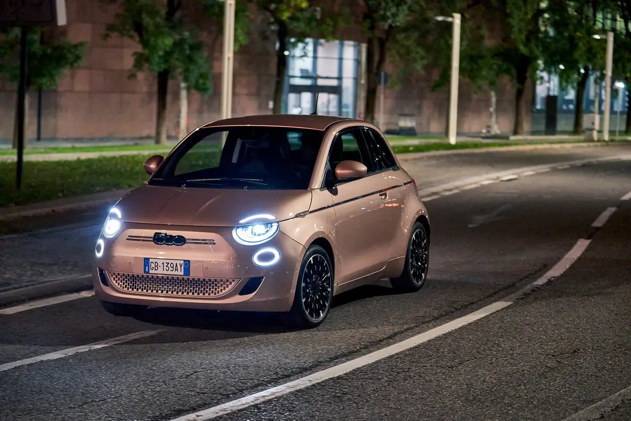 fiat 500 elettrica 2021 11