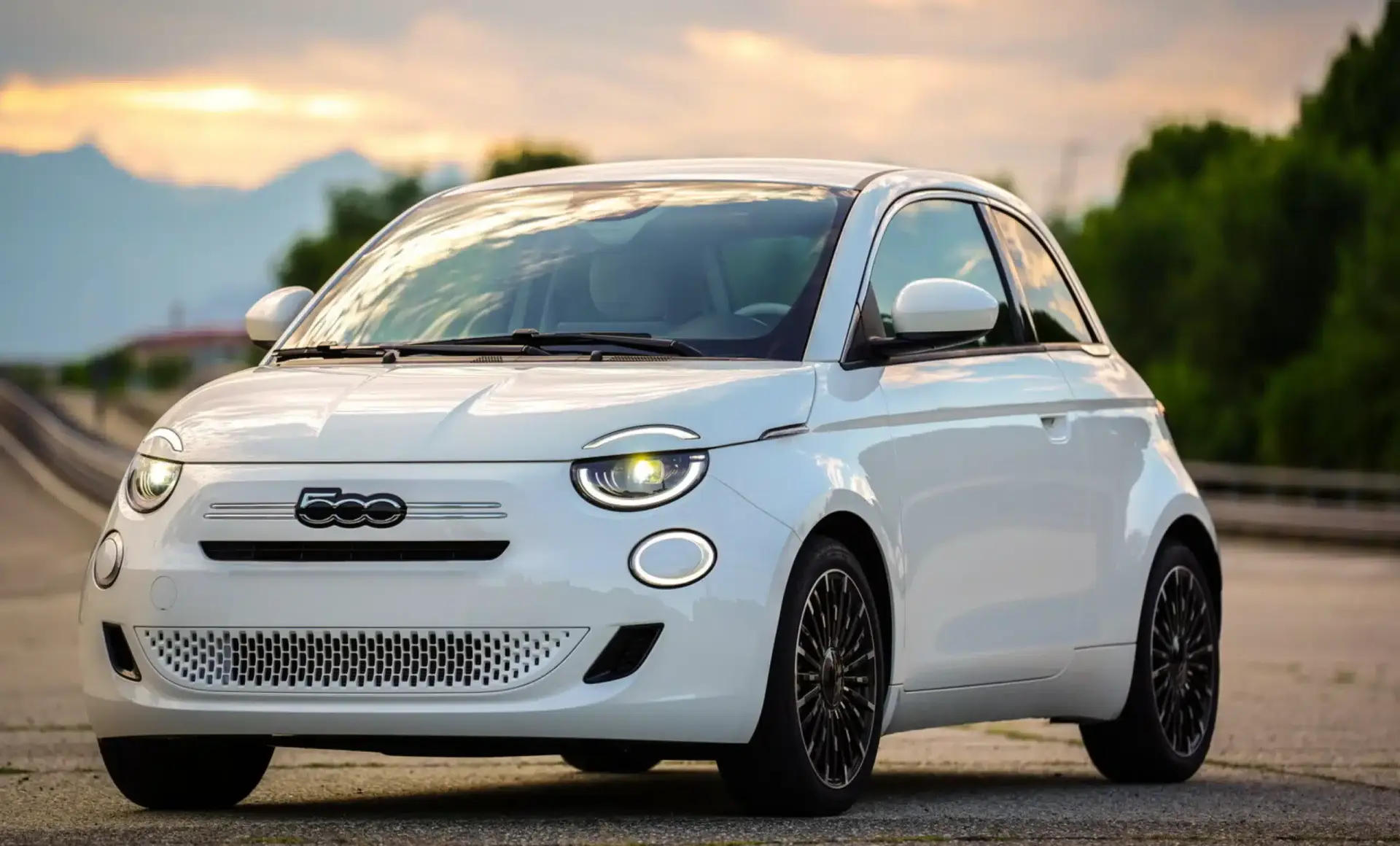 fiat 500 ibrida 2 scaled