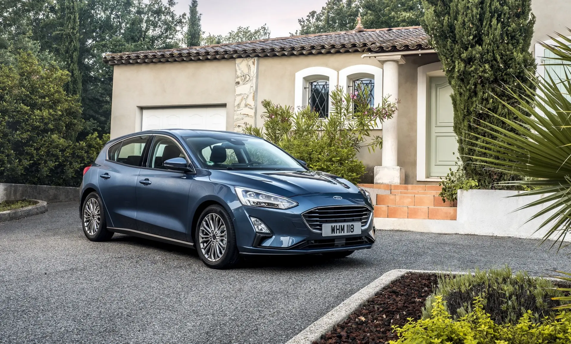 focus titanium 001