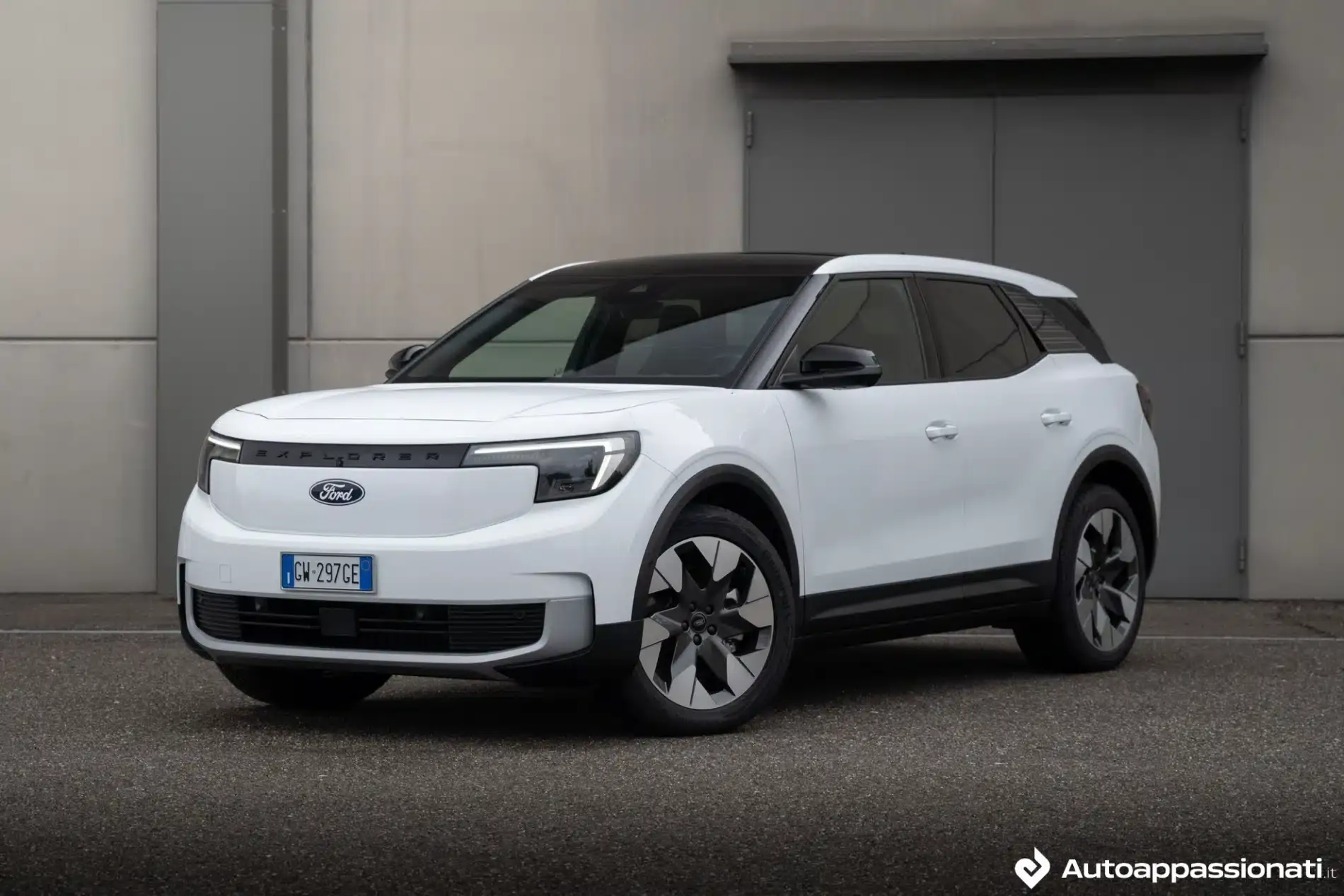 ford explorer ev 19