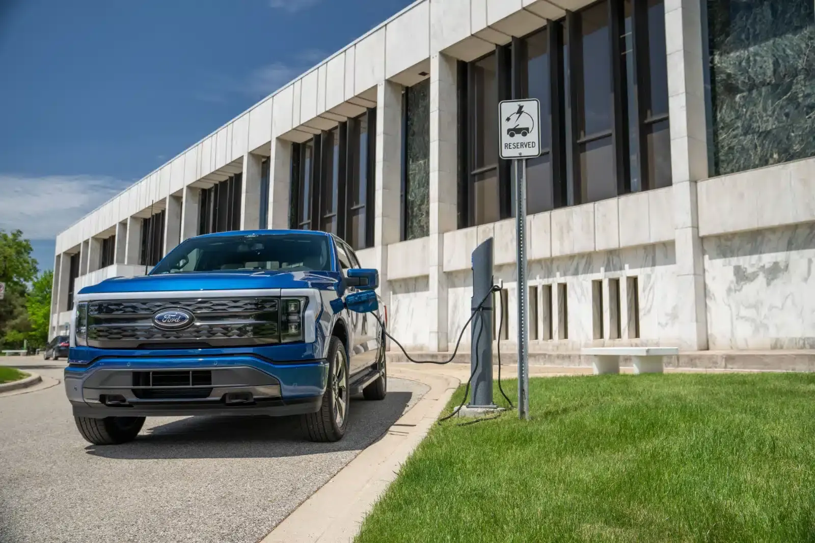 ford f 150 lightning platinum supercrew 94