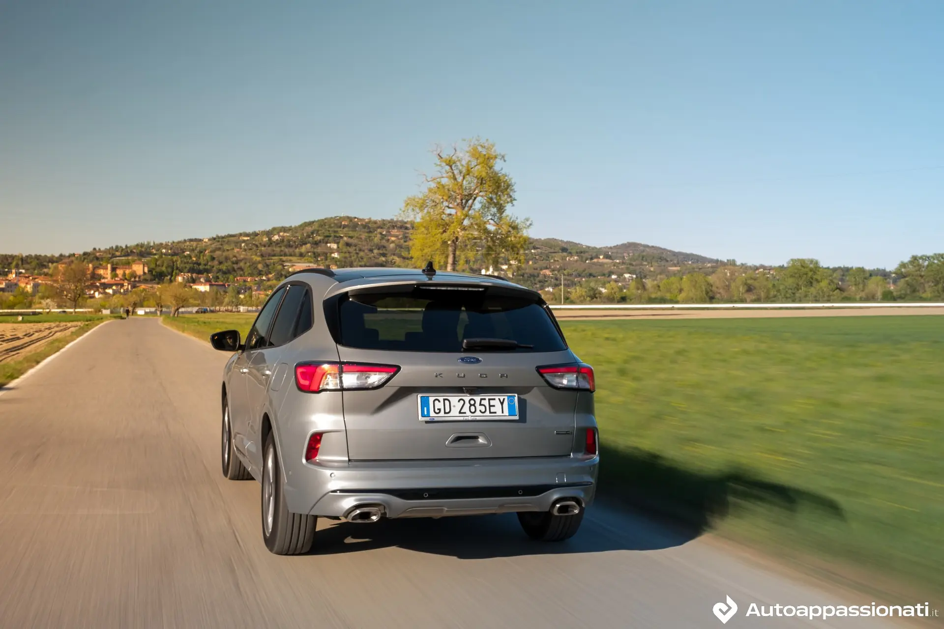 ford kuga hybrid24