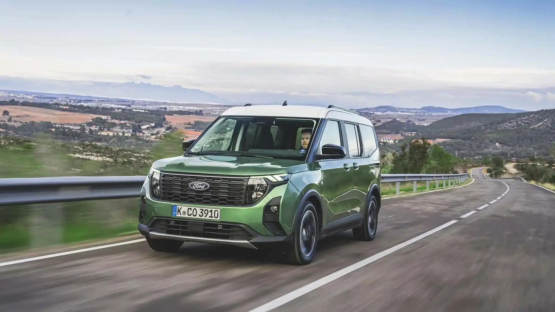 ford tourneo courier 2024