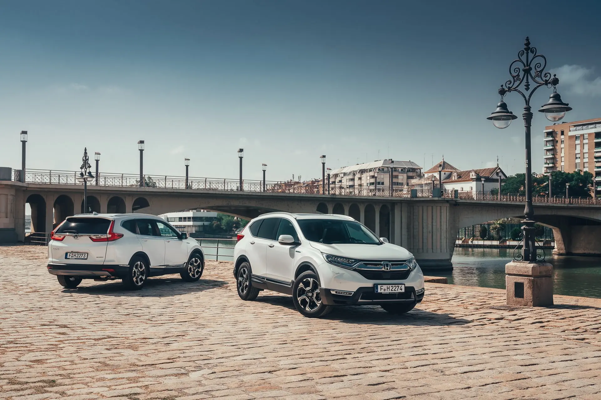 honda cr v hybrid 16