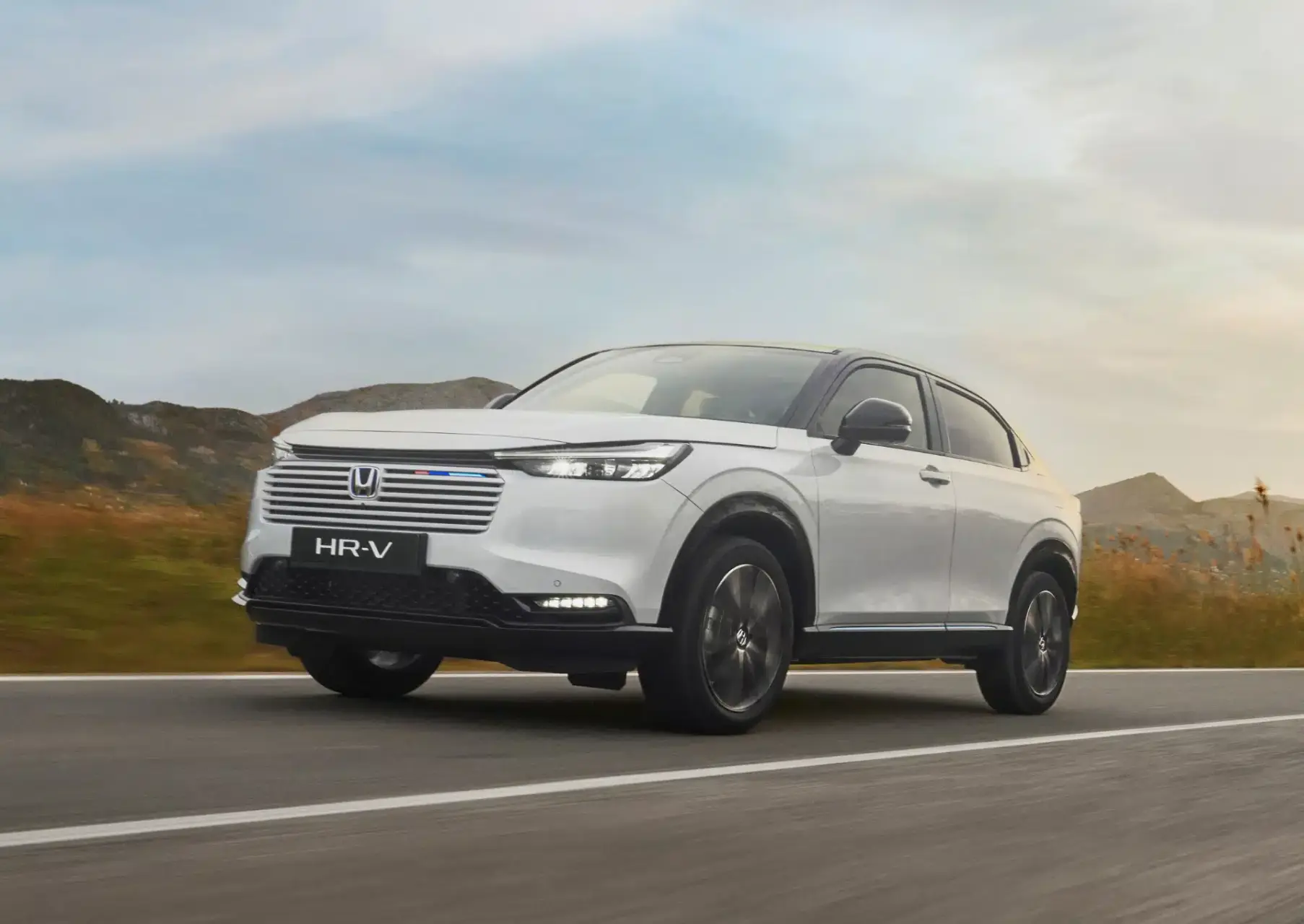 hr v 2025