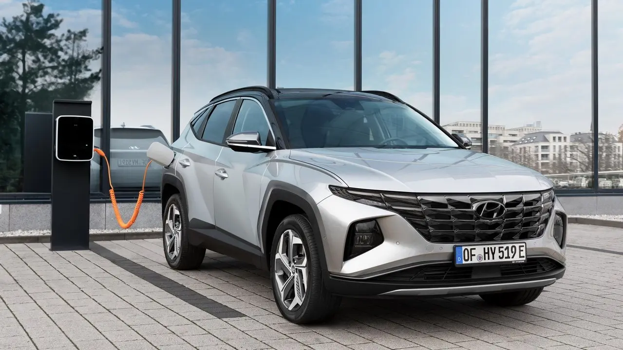 hyundai all new tucson plug in hybrid 01 1