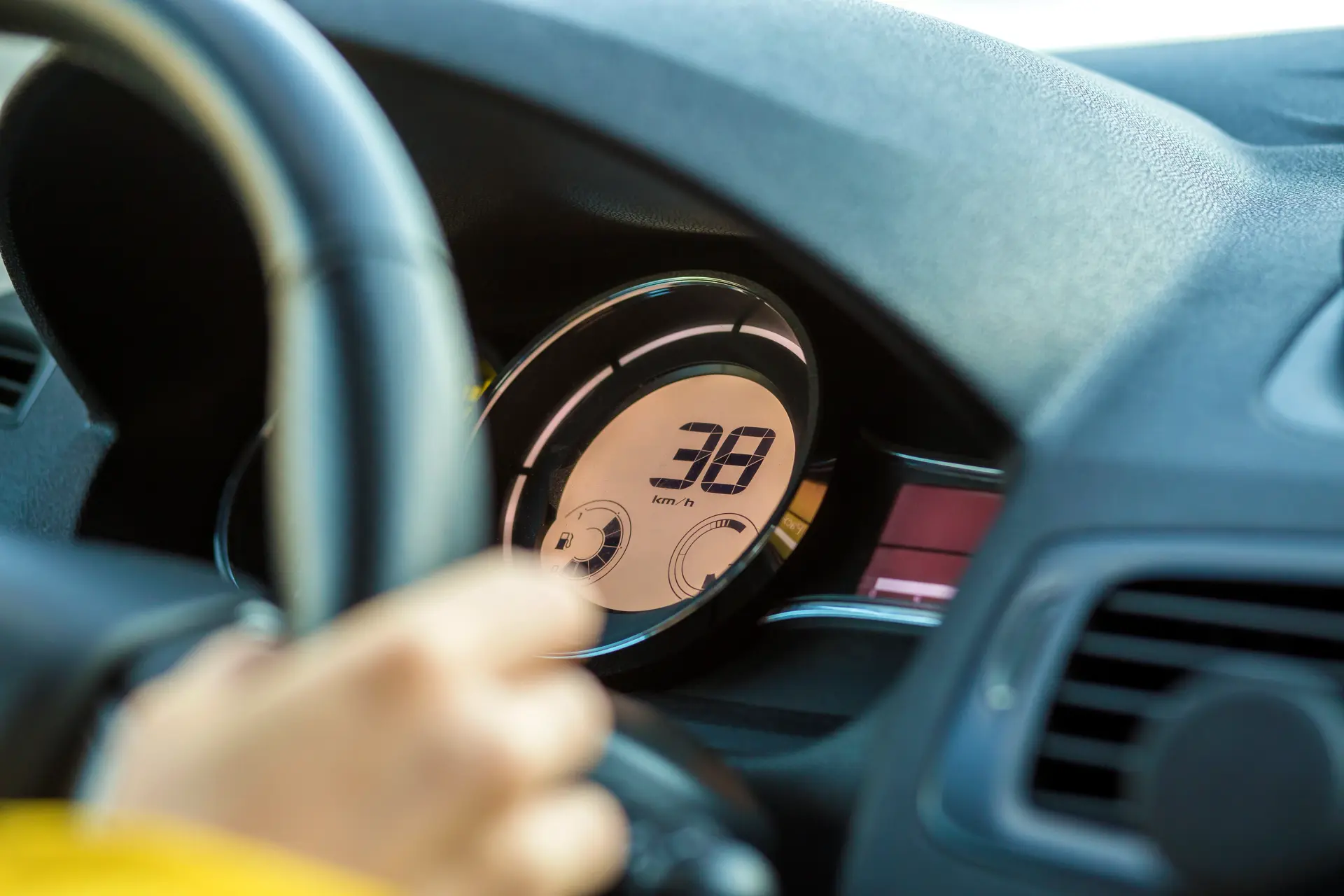 i limiti di velocita sempre piu ridotti in citta servono x la sicurezza 2