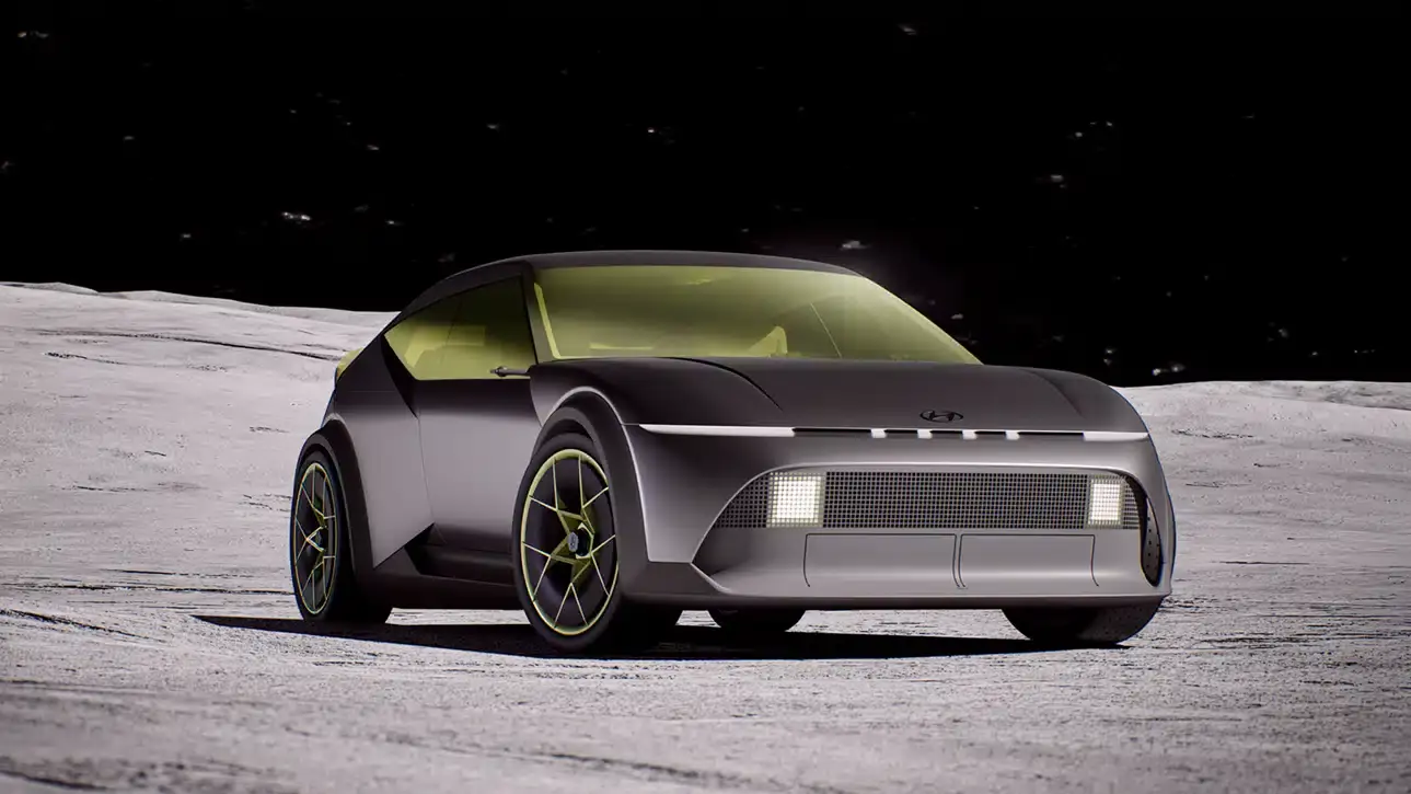 image hyundai motor debuts all electric concept three at iaa mobility 2025 03