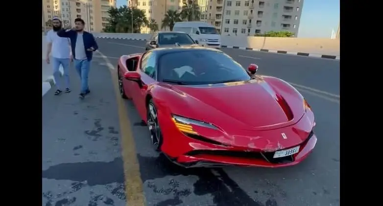 incidente sf90 stradale video