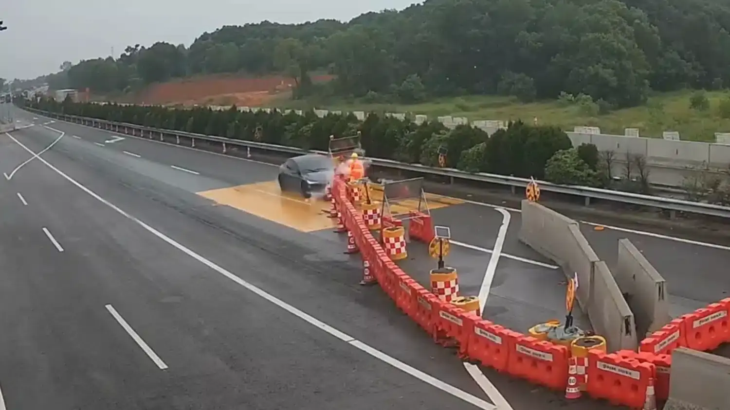 incidente tesla cina cantiere