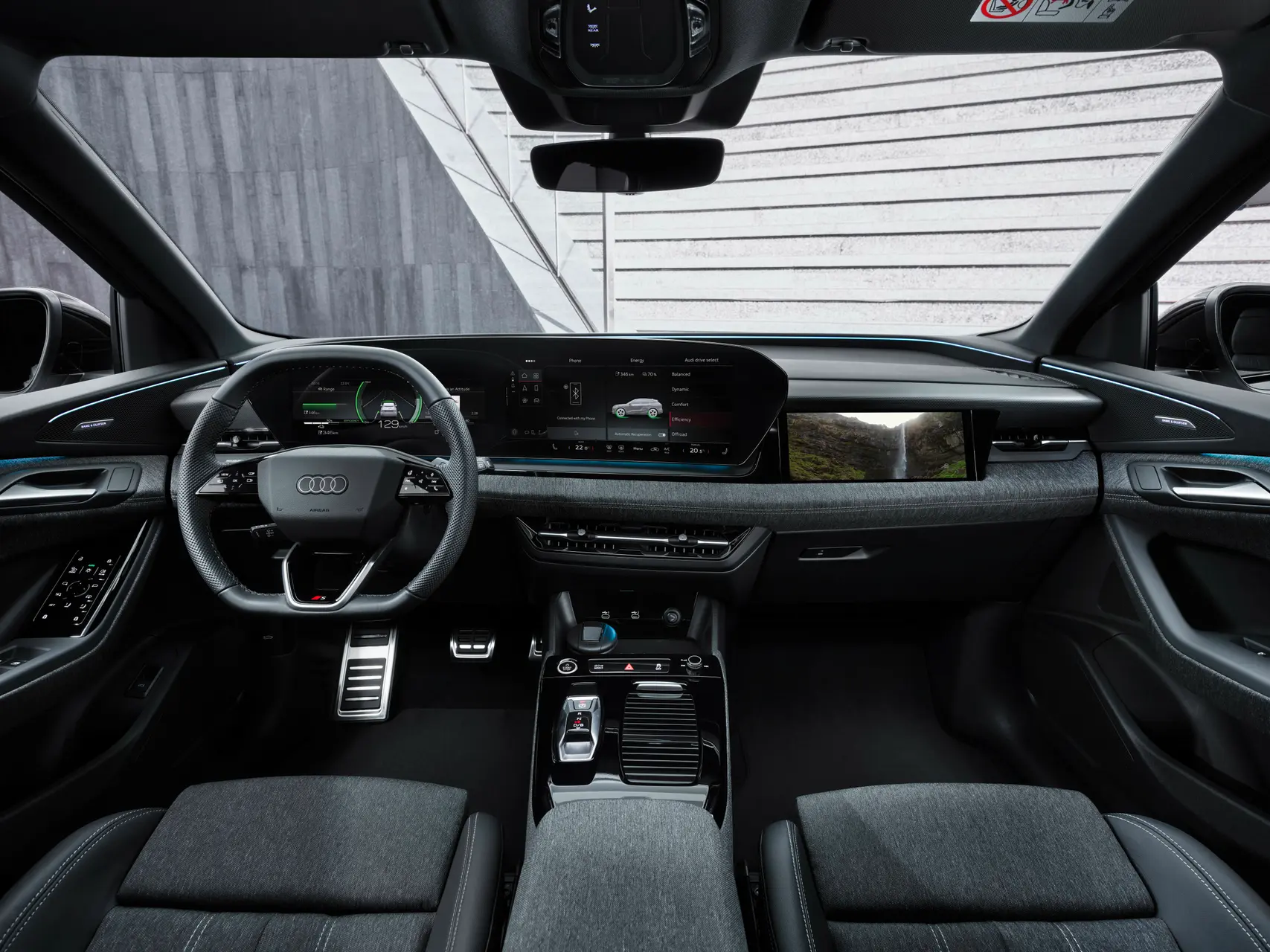 interni audi q6 e tron