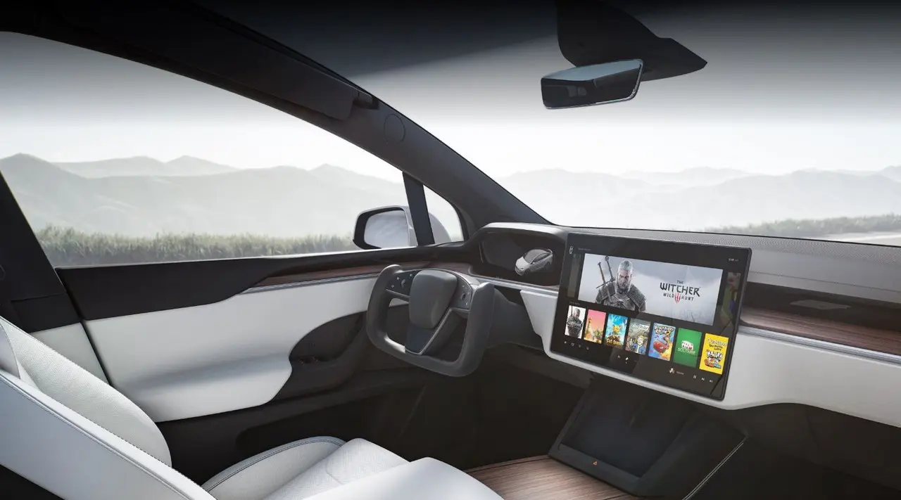 interni tesla s