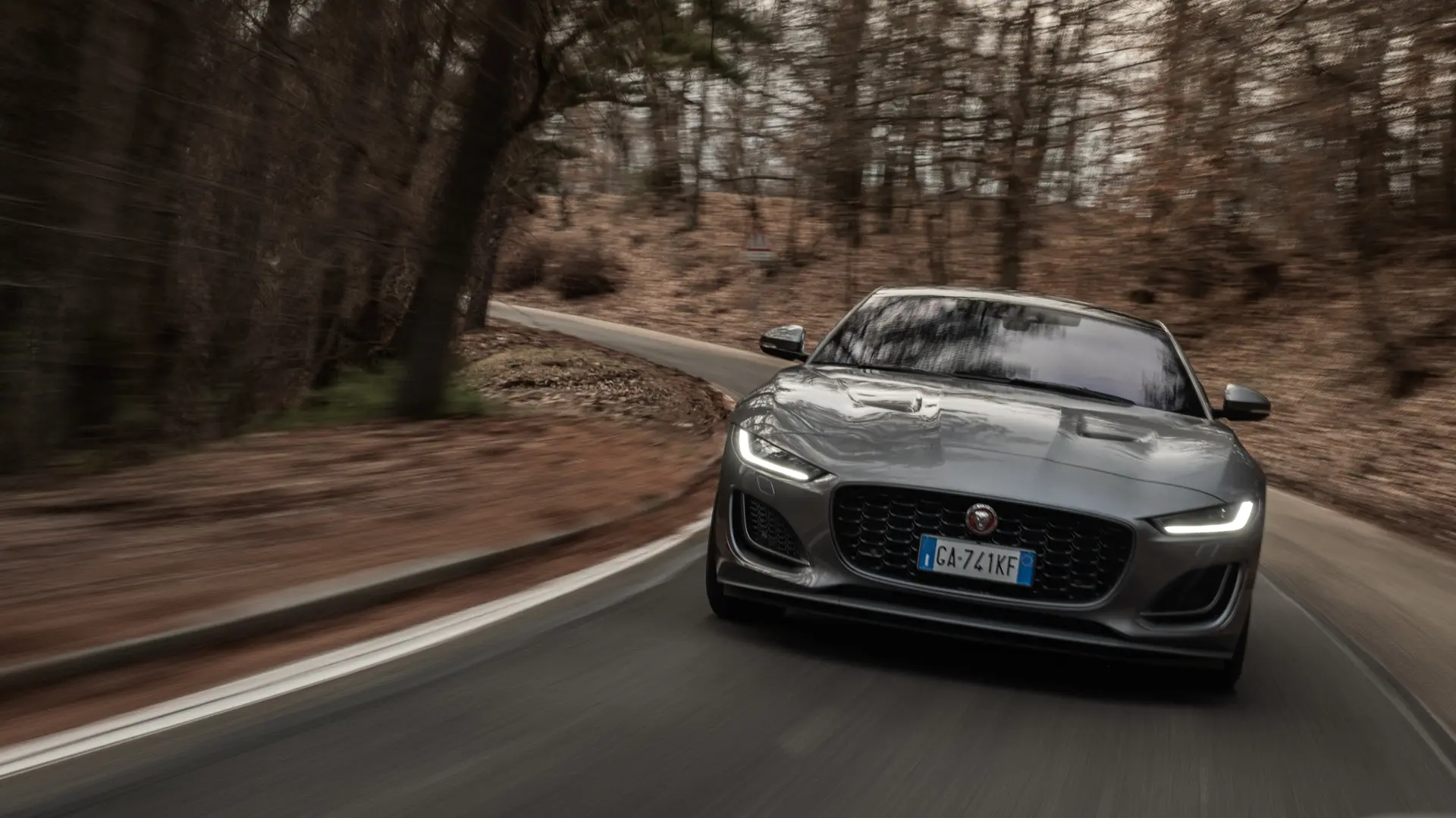 jaguar f type p300