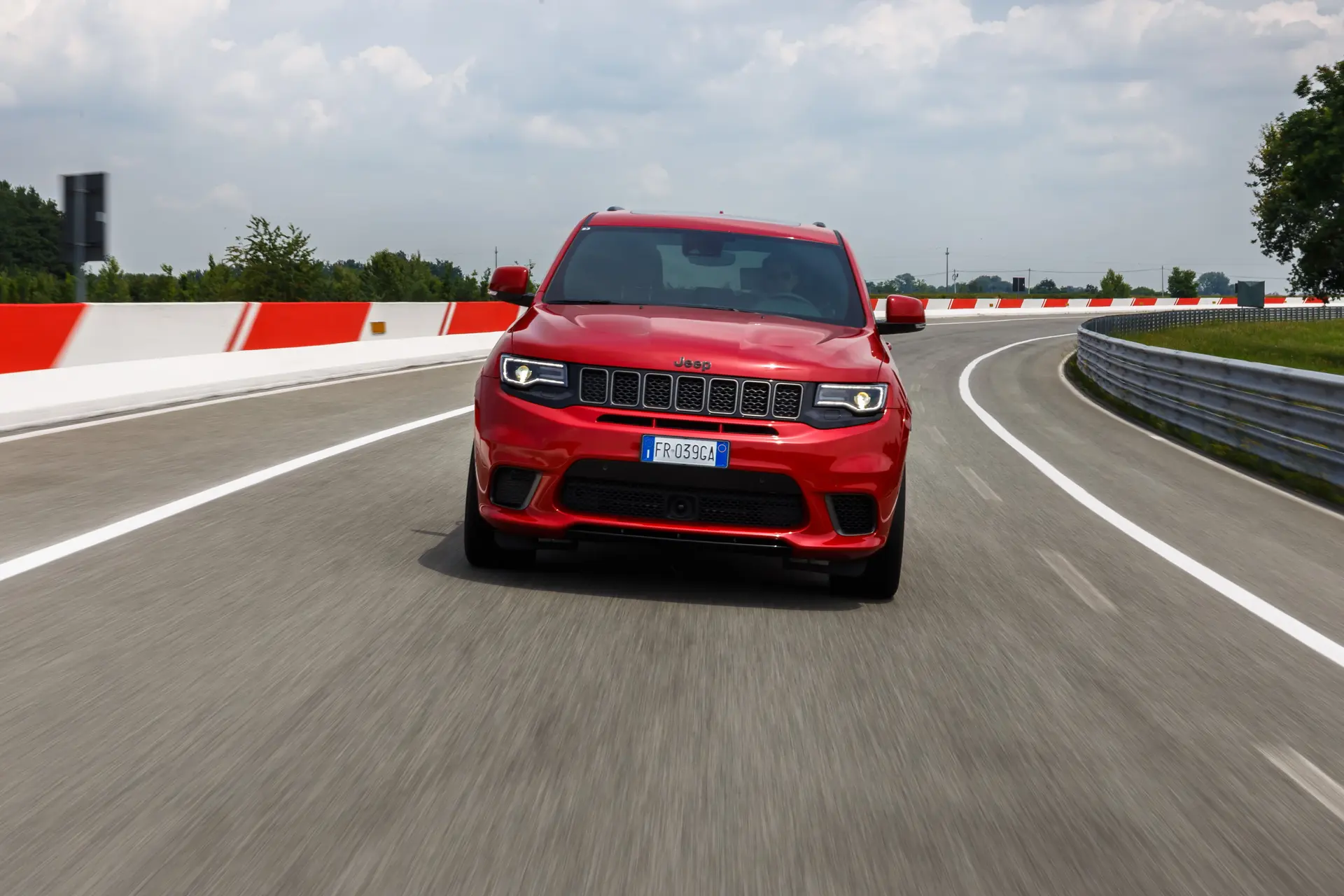 jeep grand cherokee trackhawk