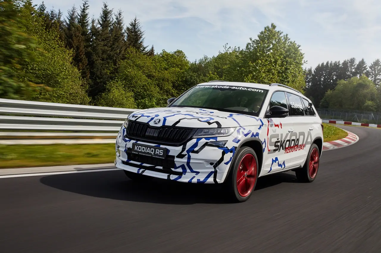 kodiaq rs nurburgring 1