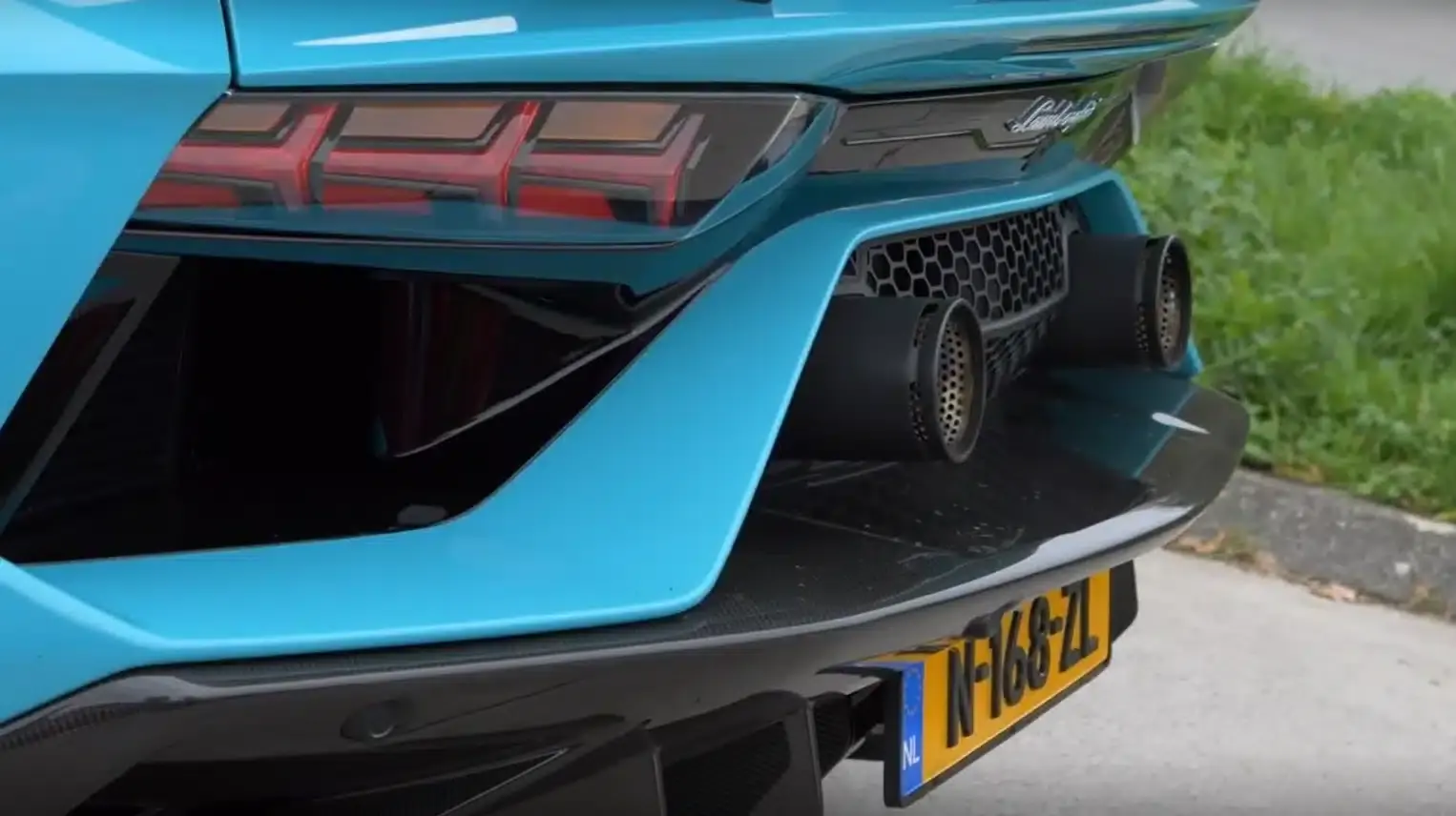 lamborghini aventandor autobahn video